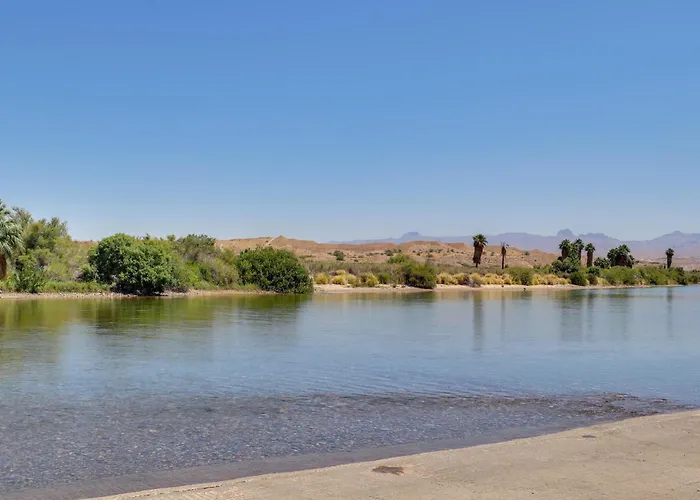 Villa Riverfront Bullhead W/ Mountain Views! *