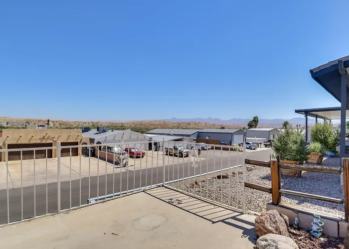 Riverfront Bullhead W/ Mountain Views! Villa *