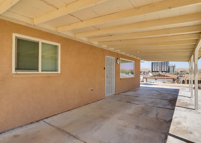 Villa Riverfront Bullhead W/ Mountain Views! *